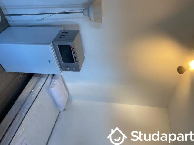 Chambre dans une colocation de 12m2