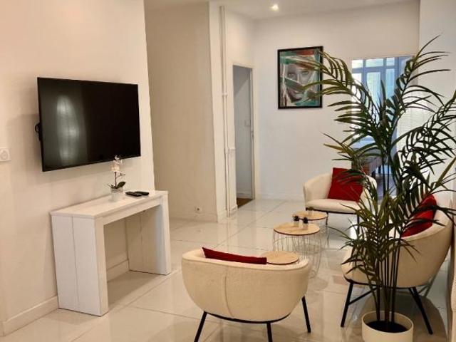 Chambre dans une colocation de 12m2