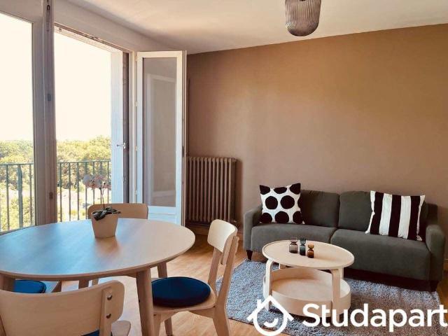 Chambre dans une colocation de 12m2