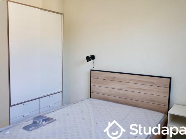 Chambre dans une colocation de 12m2