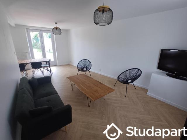 Chambre dans une colocation de 12m2