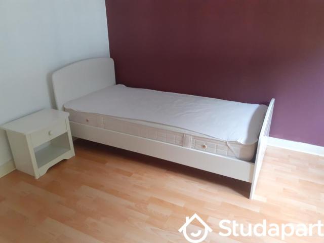 Chambre dans une colocation de 12m2