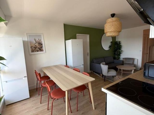 Chambre dans une colocation de 12m2
