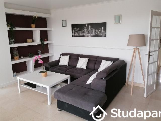 Chambre dans une colocation de 13m2