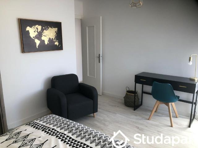 Chambre dans une colocation de 13m2