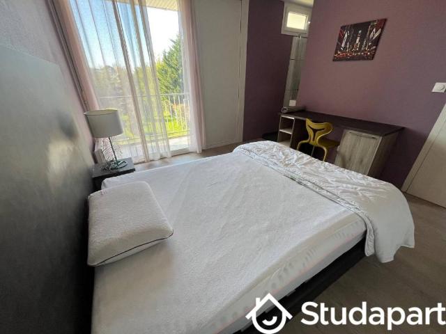 Chambre dans une colocation de 11m2