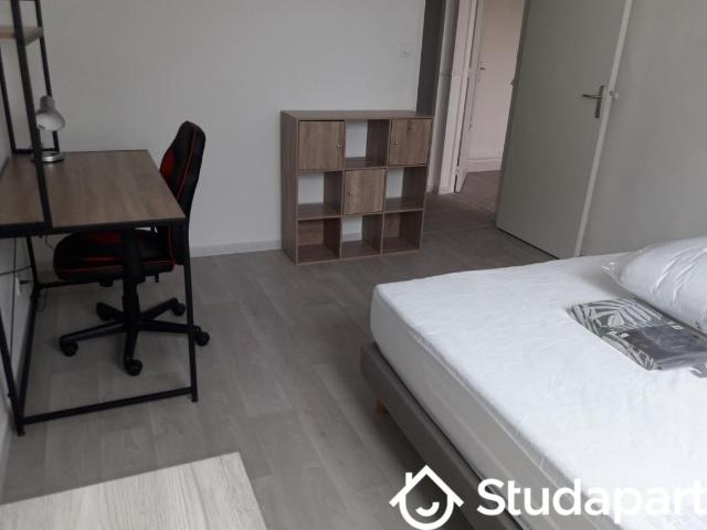Chambre dans une colocation de 13m2