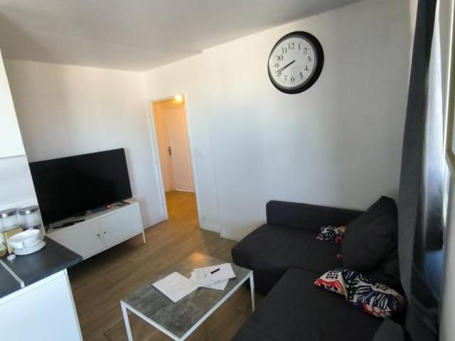 Chambre dans une colocation de 14m2