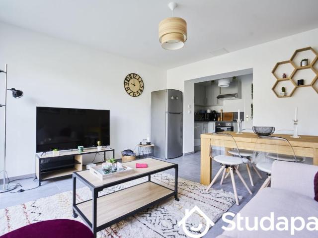 Chambre dans une colocation de 14m2