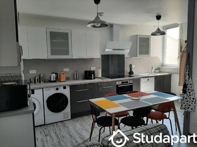 Chambre dans une colocation de 14m2
