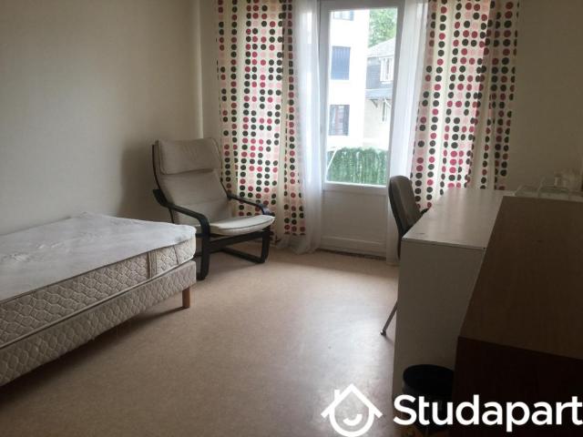 Chambre dans une colocation de 14m2