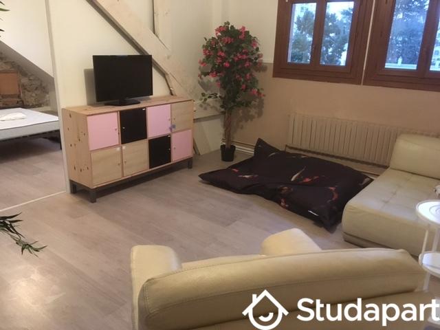 Chambre dans une colocation de 14m2