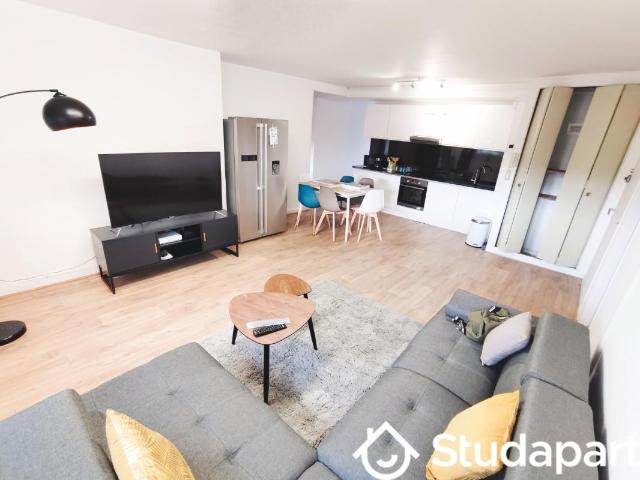 Chambre dans une colocation de 14m2