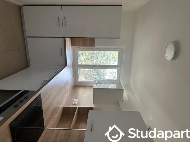 Chambre dans une colocation de 14m2