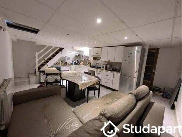 Chambre dans une colocation de 14m2