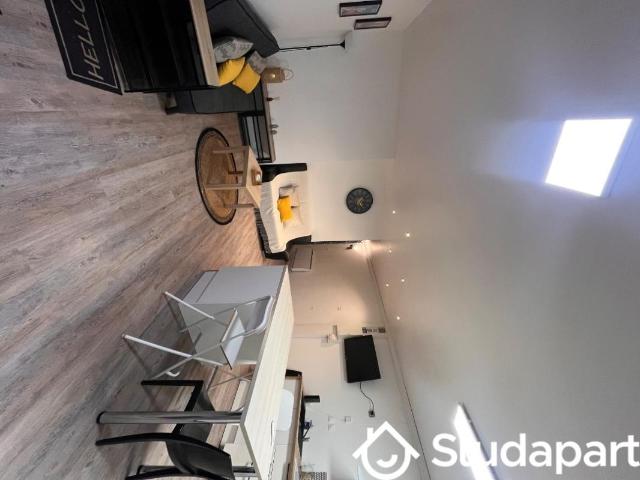 Chambre dans une colocation de 14m2