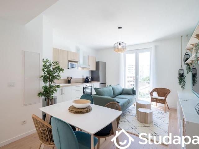 Chambre dans une colocation de 14m2
