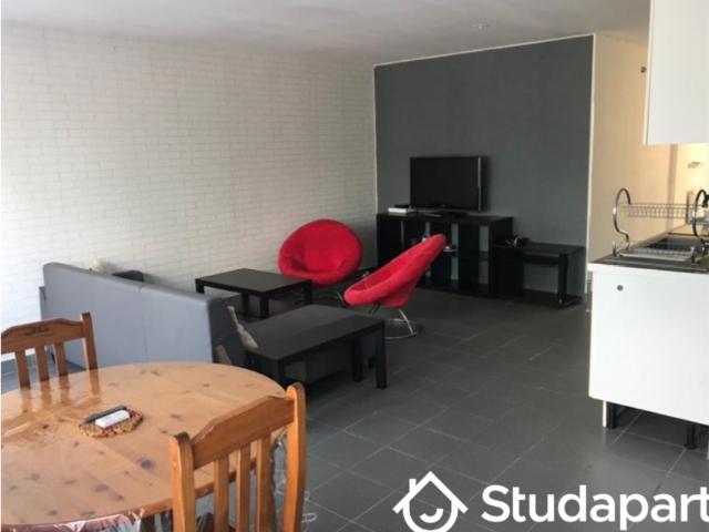 Chambre dans une colocation de 14m2