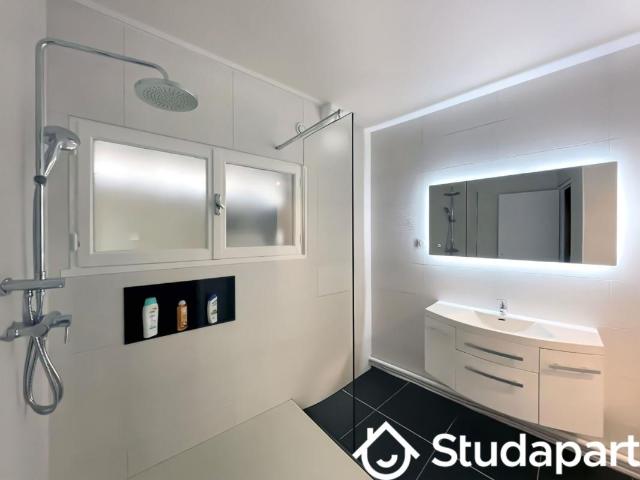 Chambre dans une colocation de 14m2
