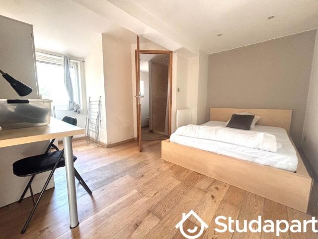 Chambre dans une colocation de 14m2