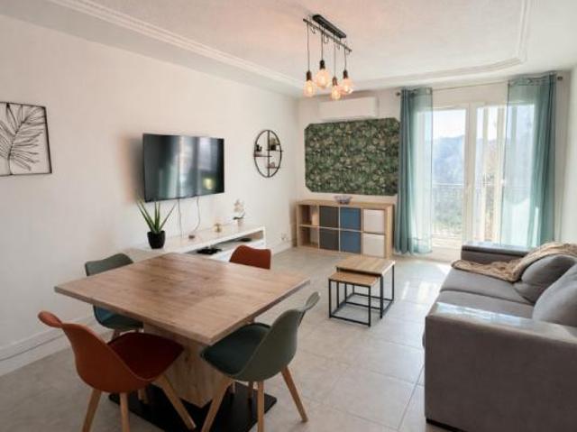 Chambre dans une colocation de 14m2