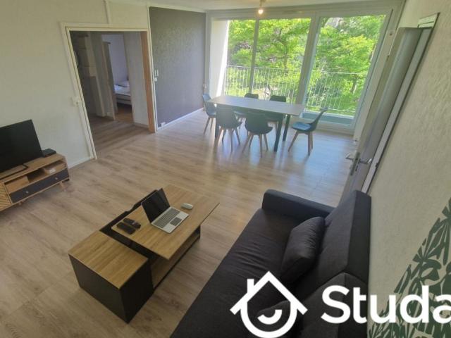 Chambre dans une colocation de 14m2