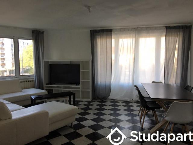 Chambre dans une colocation de 15m2