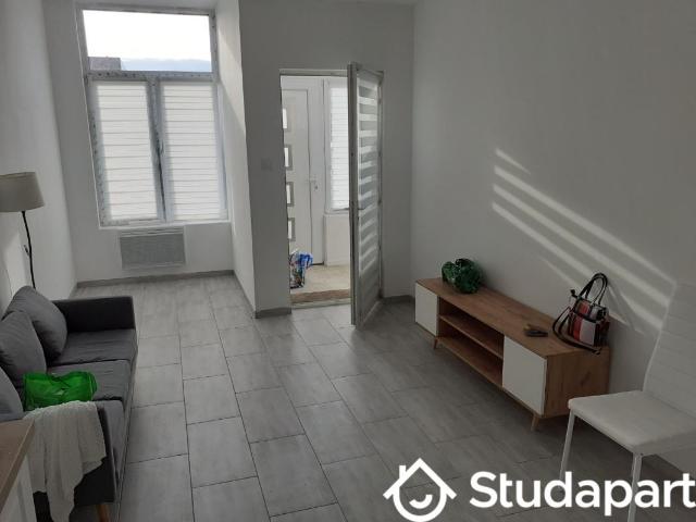 Chambre dans une colocation de 16m2