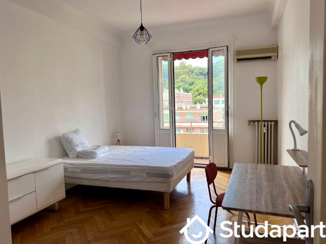 Chambre dans une colocation de 18m2