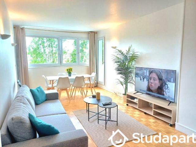 Chambre dans une colocation de 1m2