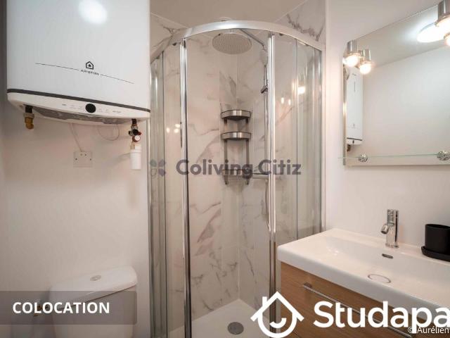 Chambre dans une colocation de 235m2