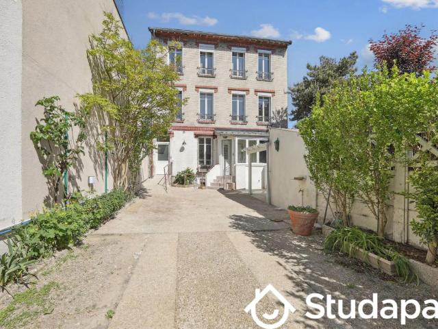 Chambre dans une colocation de 260m2