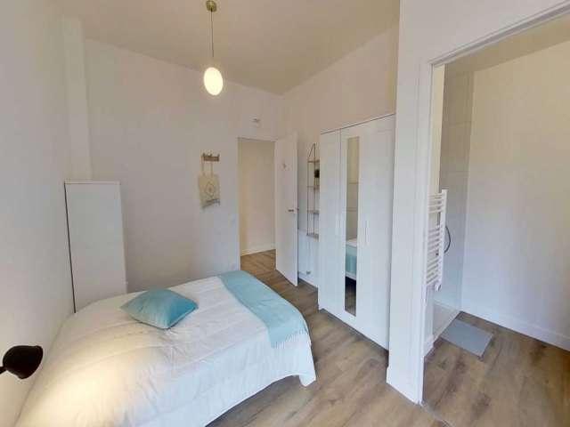 Chambre dans un appartement partagé de 11 chambres, Bac Bécon Flachat