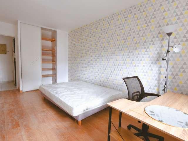 Chambre dans une colocation de 4 chambres à Echat Champeval, Paris