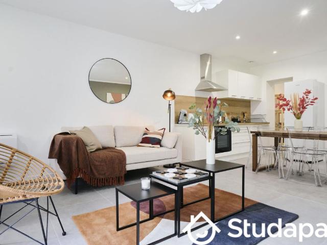 Chambre dans une colocation de 8m2