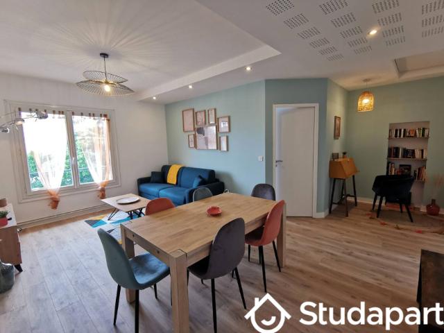 Chambre dans une colocation de 9m2