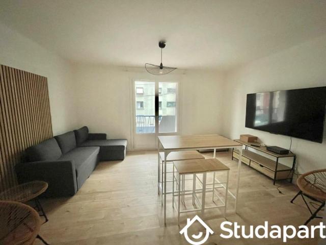 Chambre dans une colocation de 9m2