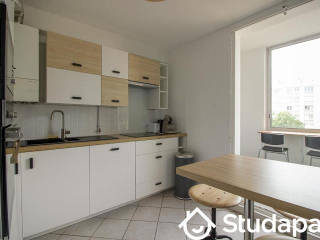 Chambre dans une colocation de 9m2