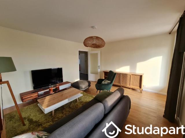 Chambre dans une colocation de 9m2