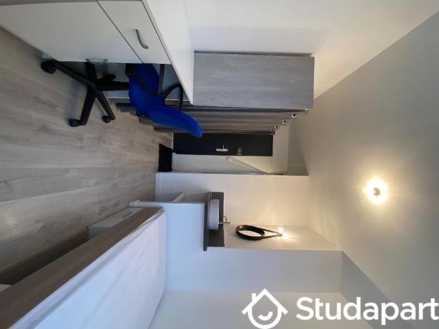 Chambre dans une colocation de 12m2