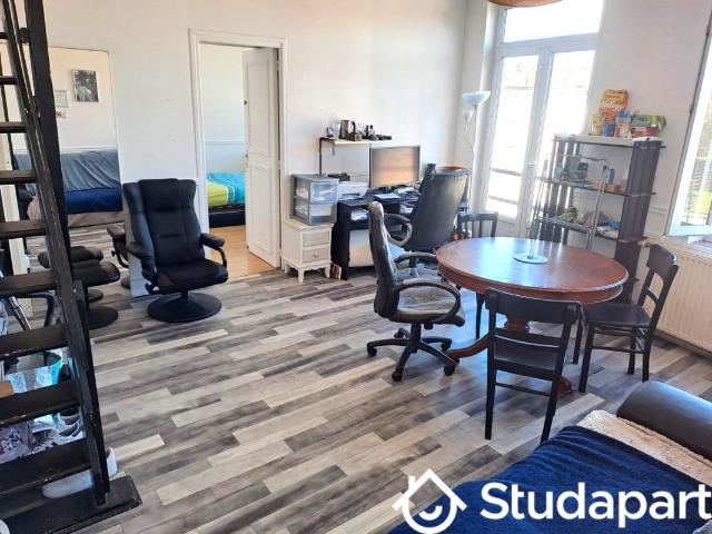 Chambre dans une colocation de 9m2
