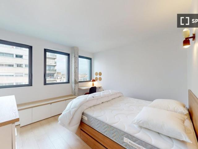 Chambre dans une résidence partagée de 12 chambres à Cambronne Garibaldi, Paris