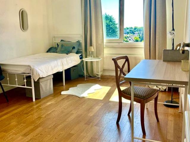 Chambre de 14m2 à louer sur Bron