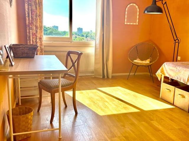 Chambre de 14m2 à louer sur Bron
