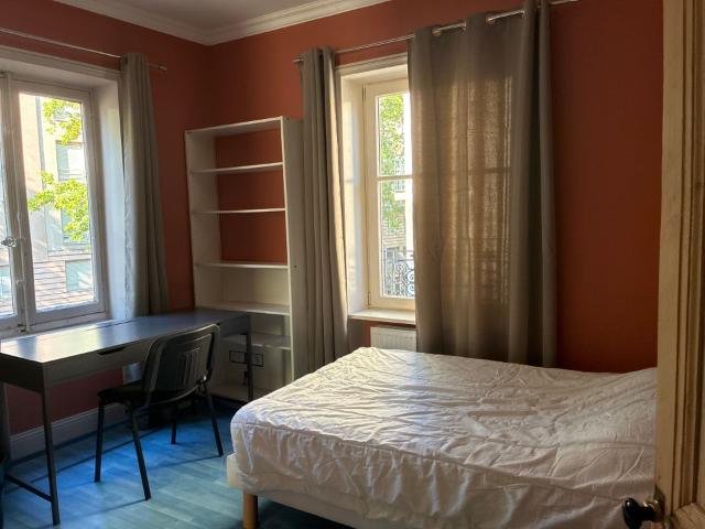 Chambre de 14m2 à louer sur Lyon 08