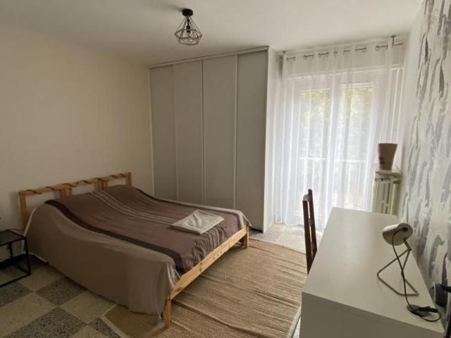 Chambre de 14m2 à louer sur Toulon