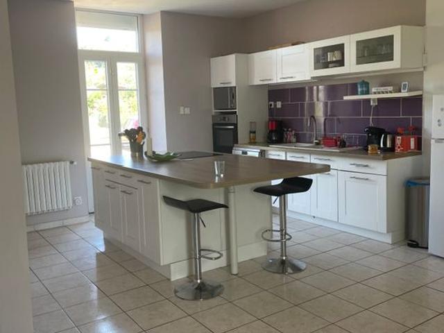Chambre de 16m2 à louer sur Saint Clair de la Tour