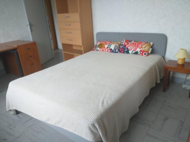 Chambre de 17m2 à louer sur Olivet