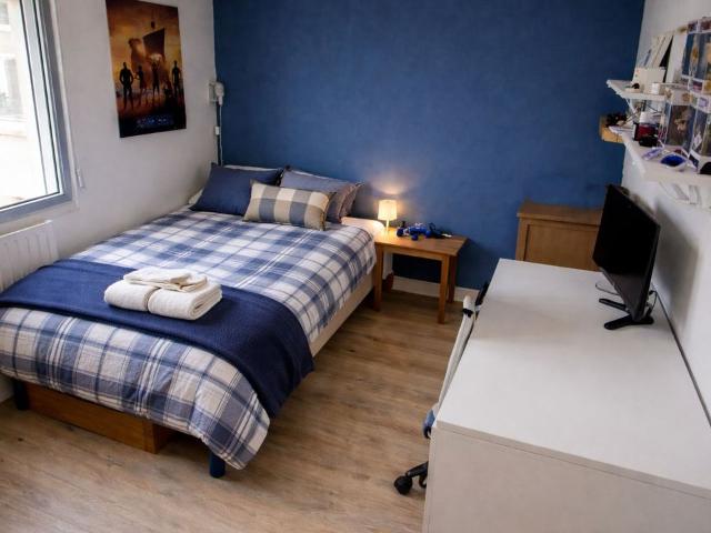 Chambre de 10m2 à louer sur Villeurbanne