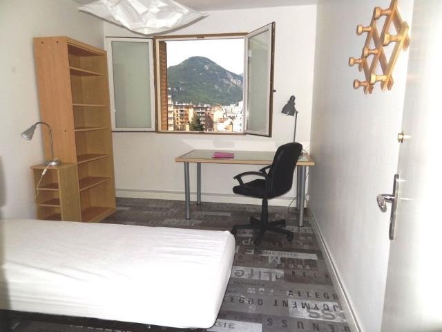 Chambre de 11m2 à louer sur Grenoble